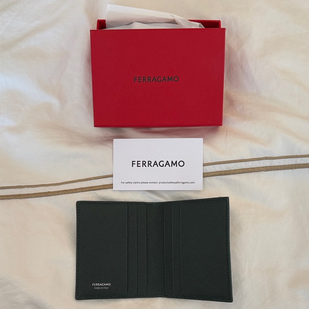 Authentic Salvatore Ferragamo Gancini leather card holder